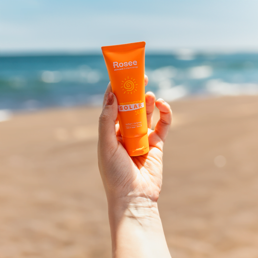 Protector solar facial y crema solar Rosee: ¡tu defensa diaria contra los rayos UV!